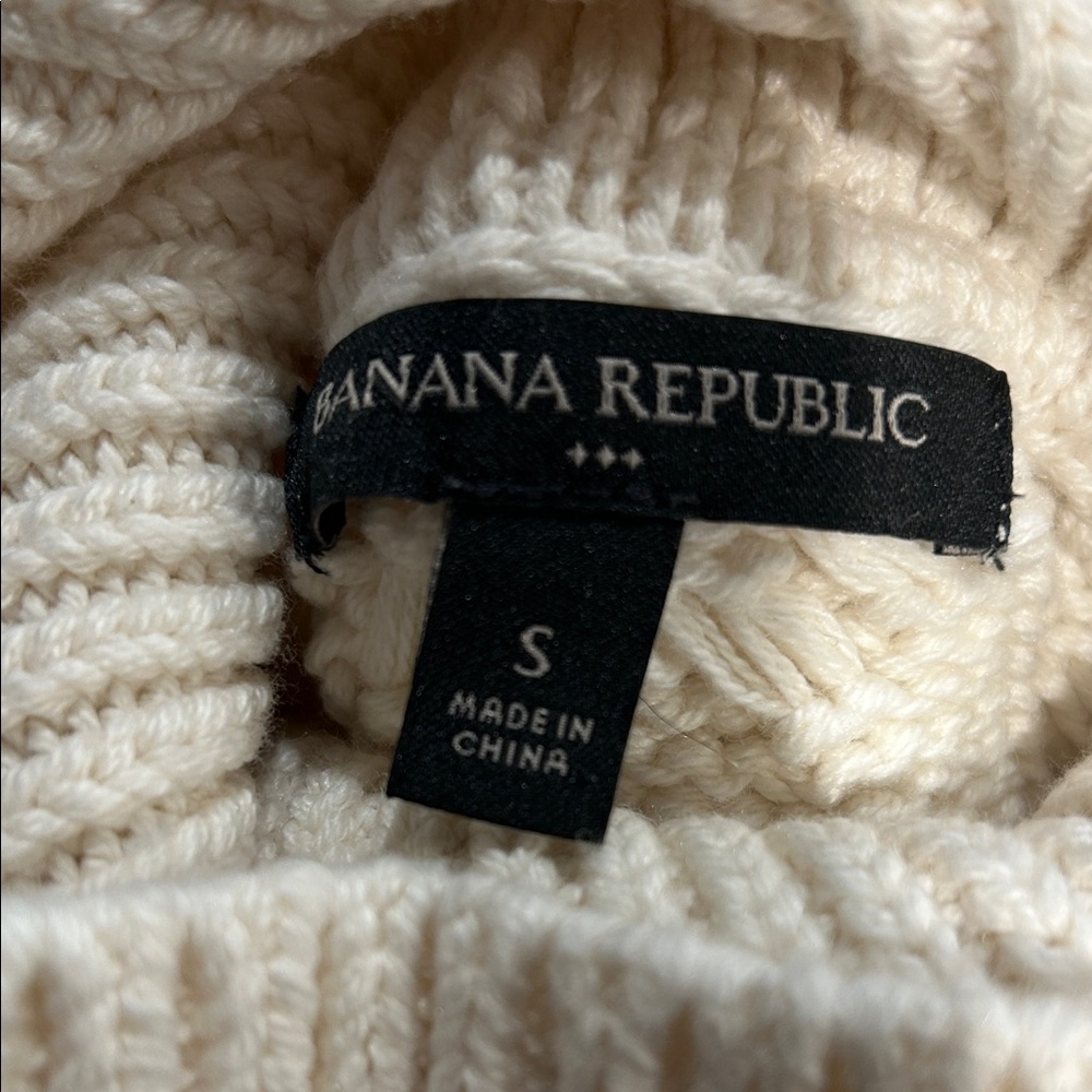 Banana Republic Soft Knit Women's Sweater